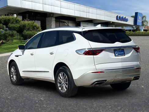 Used 2022 Buick Enclave Essence image 5