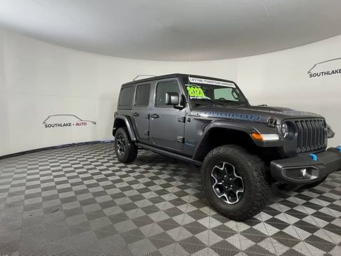 Used 2023 Jeep Wrangler Unlimited Rubicon 4xe AWD/4WD image 2