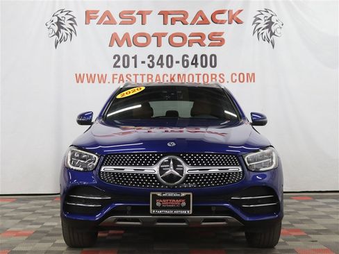 Used 2020 Mercedes-Benz GLC 300 4MATIC image 2