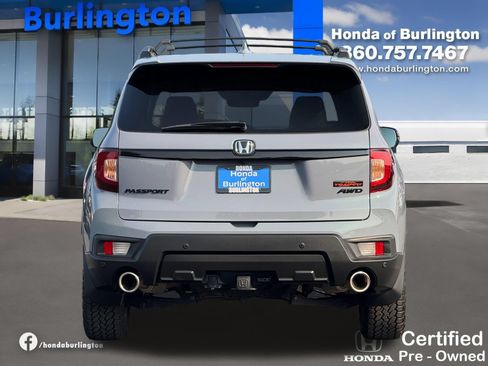 Used 2025 Honda Passport TrailSport image 6