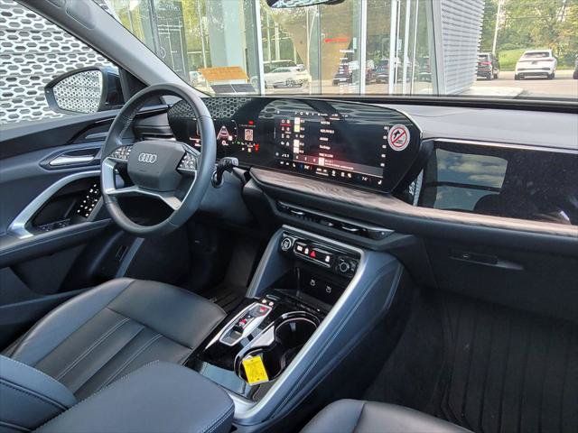 Used 2025 Audi Q5 Premium Plus AWD/4WD image 23