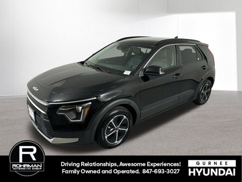 Used 2023 Kia Niro EX image 2