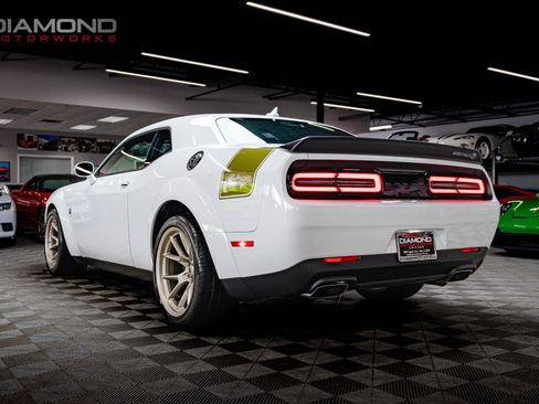Used 2023 Dodge Challenger R/T Scat Pack RWD image 17