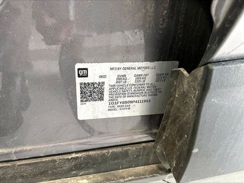 Used 2023 Chevrolet Bolt EUV LT w/ Comfort Package image 26