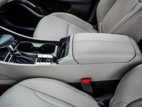 Certified 2025 Hyundai Tucson SEL AWD/4WD image 19