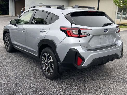 Used 2024 Subaru Crosstrek 2.0i Premium AWD/4WD image 2
