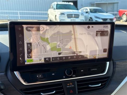 Used 2023 Nissan Altima 2.5 SV w/ SV Premium Package image 23