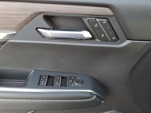 New 2026 GMC Acadia Denali w/ Super Cruise Package image 30