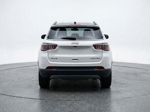 Used 2025 Jeep Compass Limited image 7