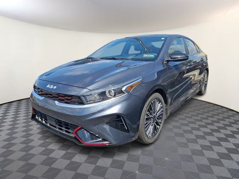 Used 2022 Kia Forte GT-Line w/ GT-Line Premium Package FWD image 3