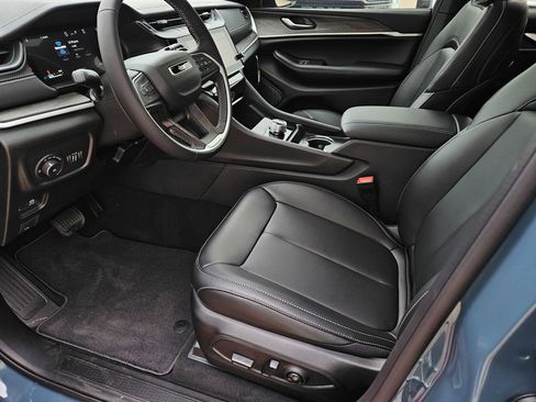 New 2026 Jeep Grand Cherokee Limited w/ Limited Altitude Package RWD image 14