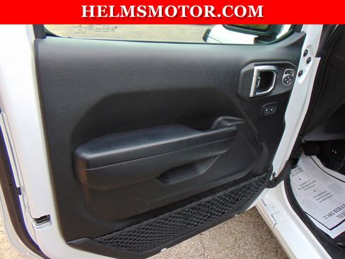 Certified 2023 Jeep Gladiator Sport image 20