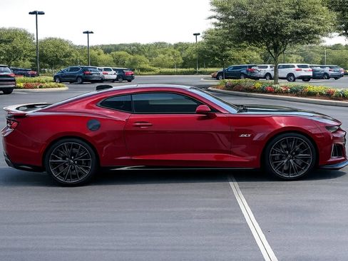 Used 2018 Chevrolet Camaro ZL1 RWD image 6