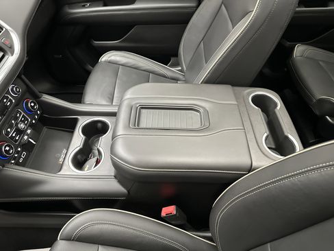 Used 2021 Chevrolet Suburban Premier image 45