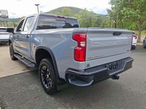 Certified 2024 Chevrolet Silverado 1500 ZR2 image 4