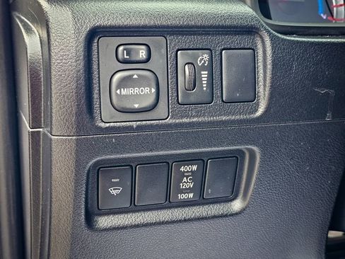 Used 2015 Toyota 4Runner Limited image 14