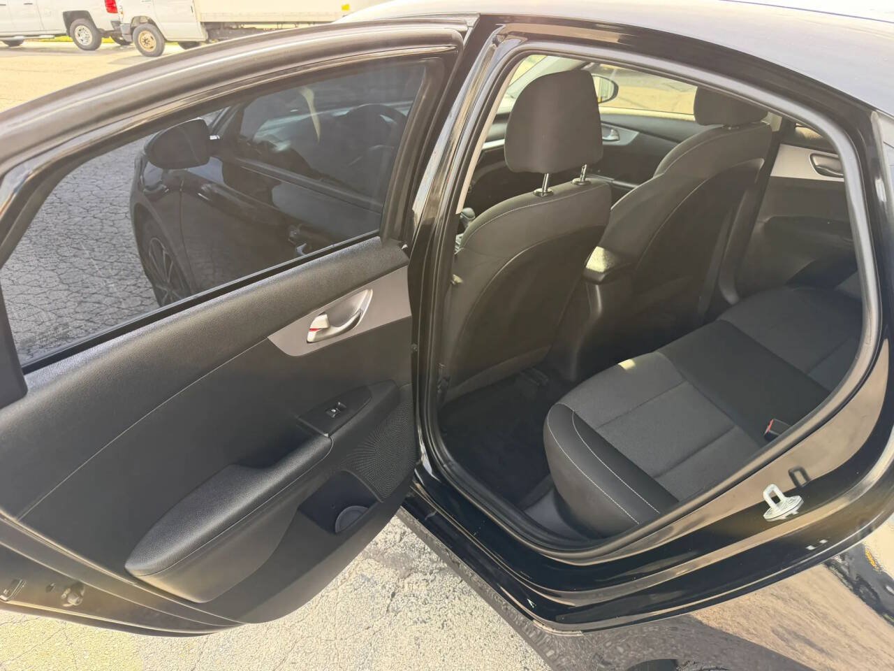 Used 2022 Kia Forte LXS FWD image 19