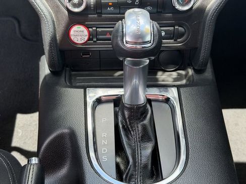 Used 2017 Ford Mustang Coupe RWD image 24