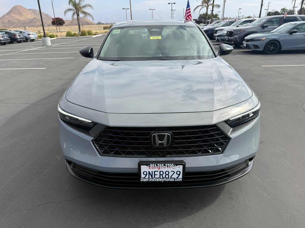 Used 2024 Honda Accord Sport image 2