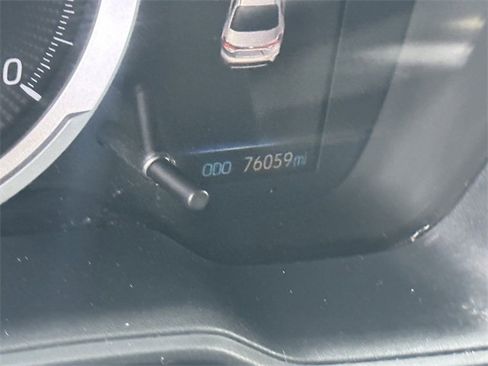 Used 2020 Toyota Corolla SE image 9