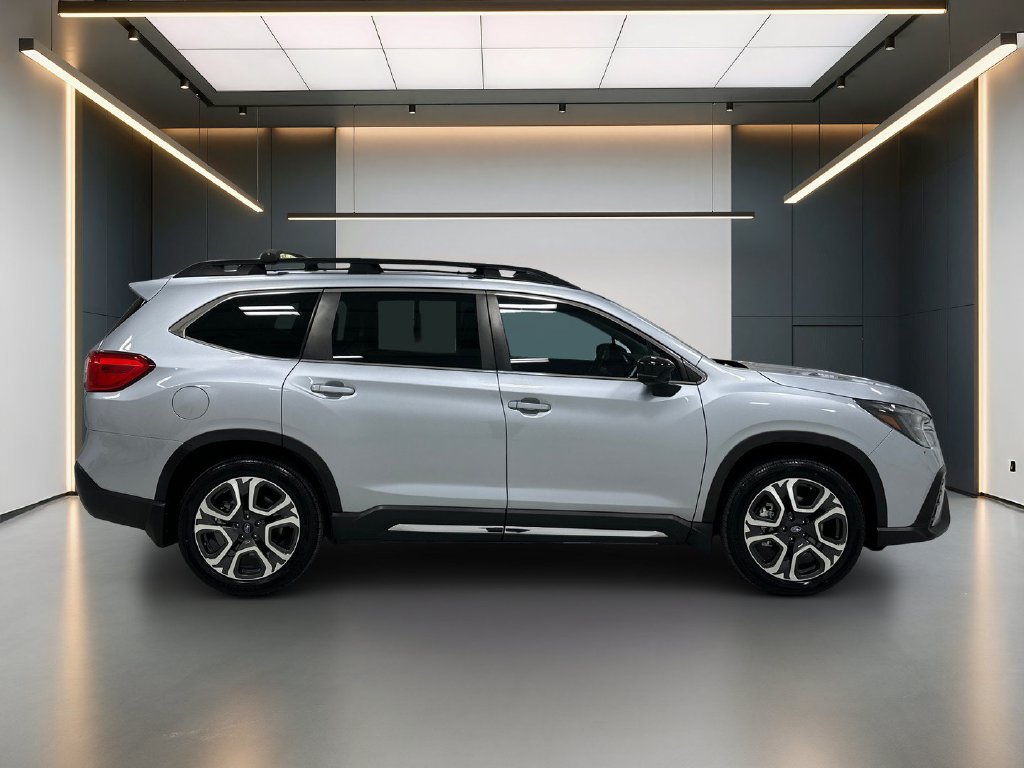 Used 2024 Subaru Ascent Limited w/ Popular Package #2 AWD/4WD image 7