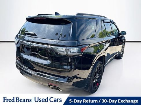 Used 2021 Chevrolet Traverse Premier w/ Redline Edition AWD/4WD image 8