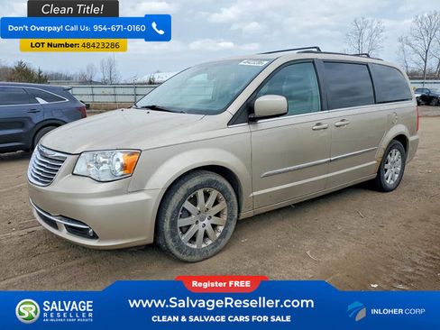 Used 2013 Chrysler Town & Country Touring FWD image 1
