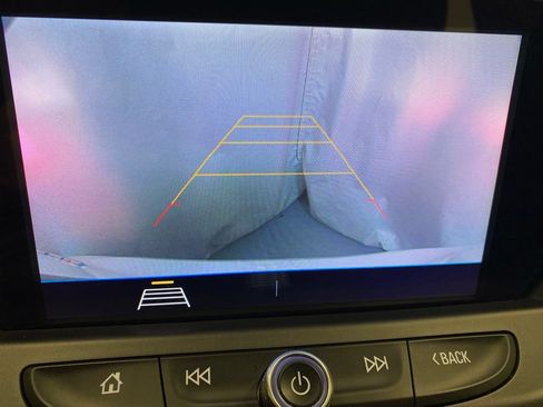Used 2019 Chevrolet Blazer L FWD image 19