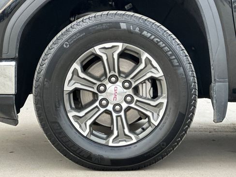 Used 2024 GMC Sierra 1500 SLT image 24