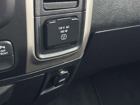 Used 2019 RAM 1500 Big Horn image 26