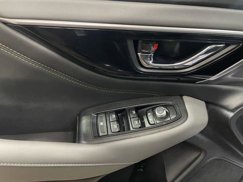 Used 2025 Subaru Outback Onyx Edition image 14