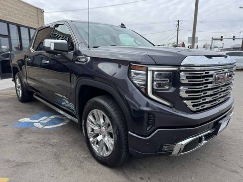 Used 2022 GMC Sierra 1500 Denali AWD/4WD image 3
