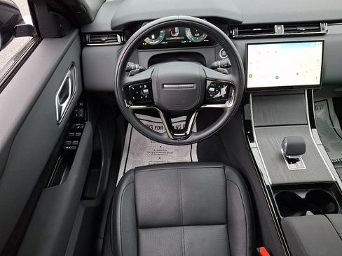 Used 2025 Land Rover Range Rover Velar Dynamic SE image 10