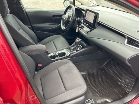 Used 2024 Toyota Corolla LE image 39