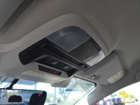 Used 2019 Subaru Impreza 2.0i w/ Eyesight image 14