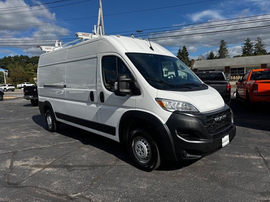 Used 2025 RAM ProMaster 2500 FWD image 8