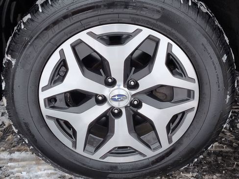 Certified 2023 Subaru Forester Premium image 14