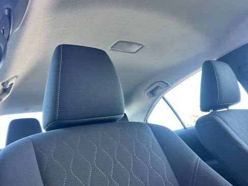 Used 2023 Toyota Corolla LE image 19