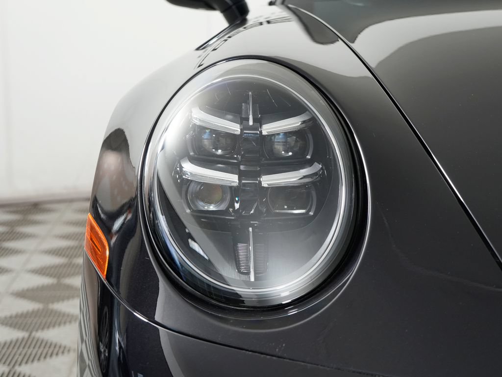 Used 2026 Porsche 911 Carrera RWD image 11