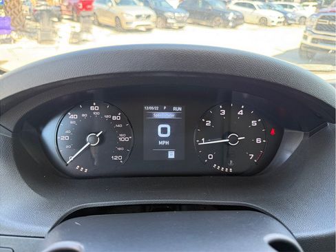 Used 2024 RAM ProMaster 2500 w/ Convenience Group FWD image 16