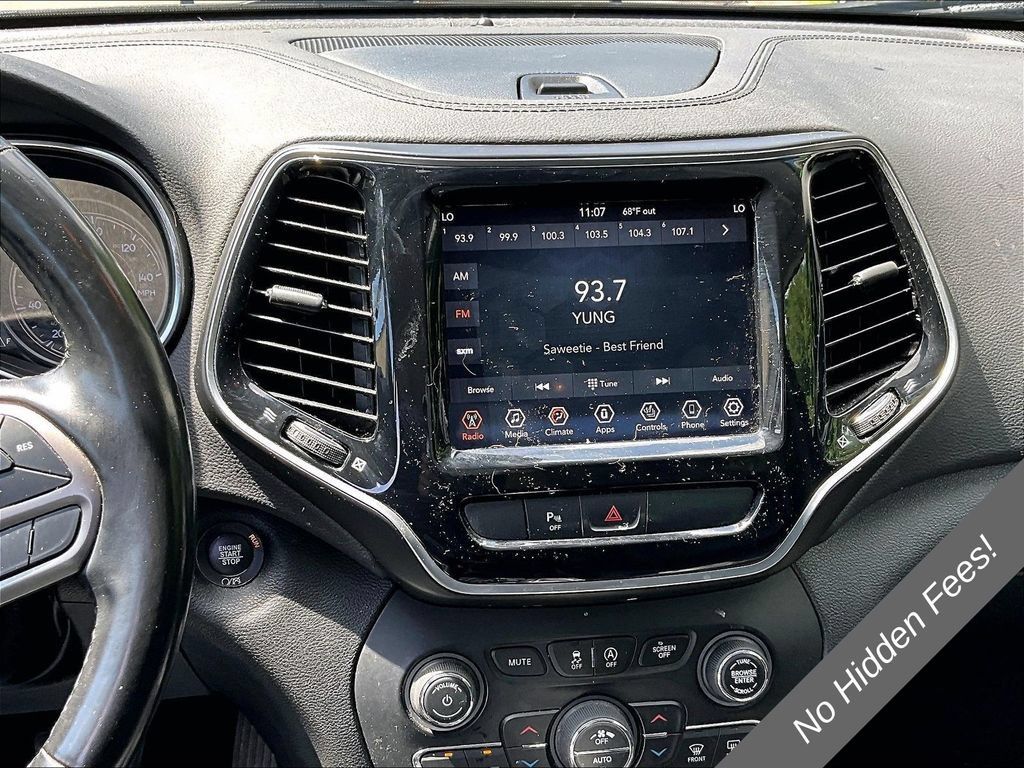 Used 2019 Jeep Cherokee Limited AWD/4WD image 6