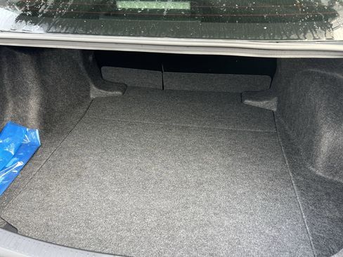 Used 2025 Toyota Corolla LE image 33