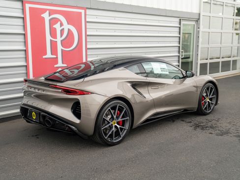Used 2024 Lotus Emira First Edition image 40