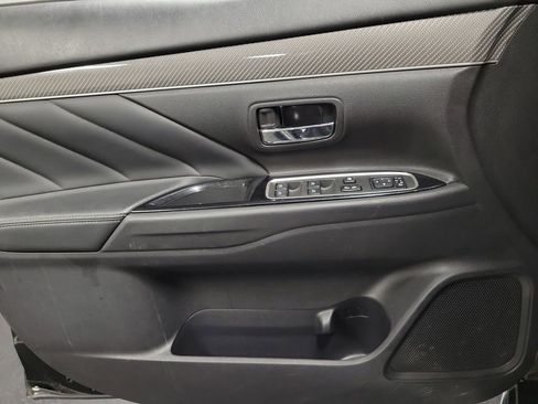 Used 2019 Mitsubishi Outlander GT AWD/4WD image 23