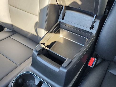 New 2026 GMC Canyon Elevation w/ Convenience Package image 32