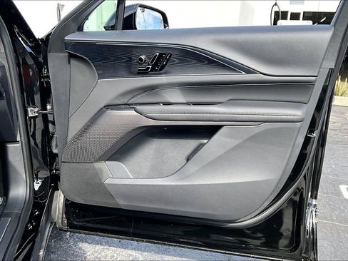 New 2026 Cadillac Lyriq Sport image 32