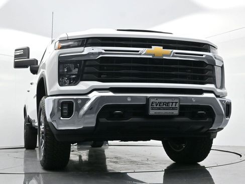 Used 2025 Chevrolet Silverado 2500 LT w/ All Star Edition image 42