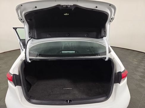Used 2024 Toyota Corolla LE FWD image 29