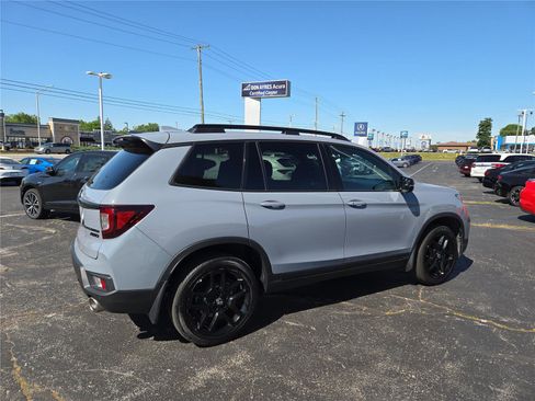 Used 2024 Honda Passport Black Edition image 32