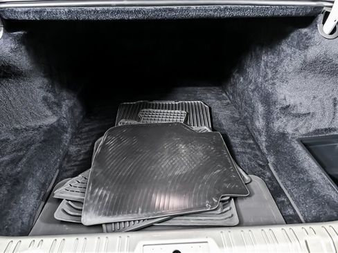 Used 2015 Rolls-Royce Ghost RWD image 11